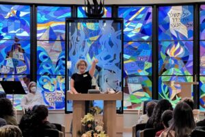 Sally Jo Bronner - Temple Ohev Sholom Religious School Director welcoming the class of 2023-2023 Sally Jo Bronner - Temple Ohev Sholom Religious School Director welcoming the class of 2023-2023